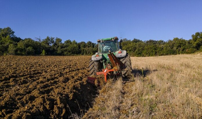 1673117588667tractor-1732144_960_720dn
