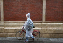 El 112 atiende más de sesenta avisos por lluvias en las provincias de Cádiz y Málaga